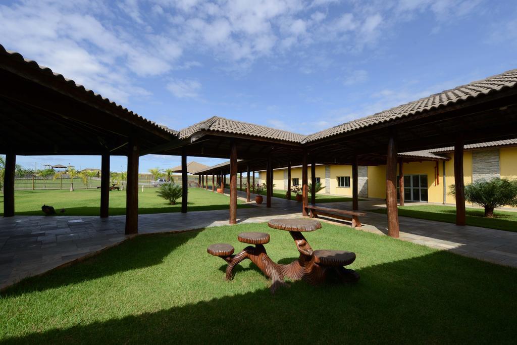 Pousada Haras Santa Rita Poconé Exterior foto